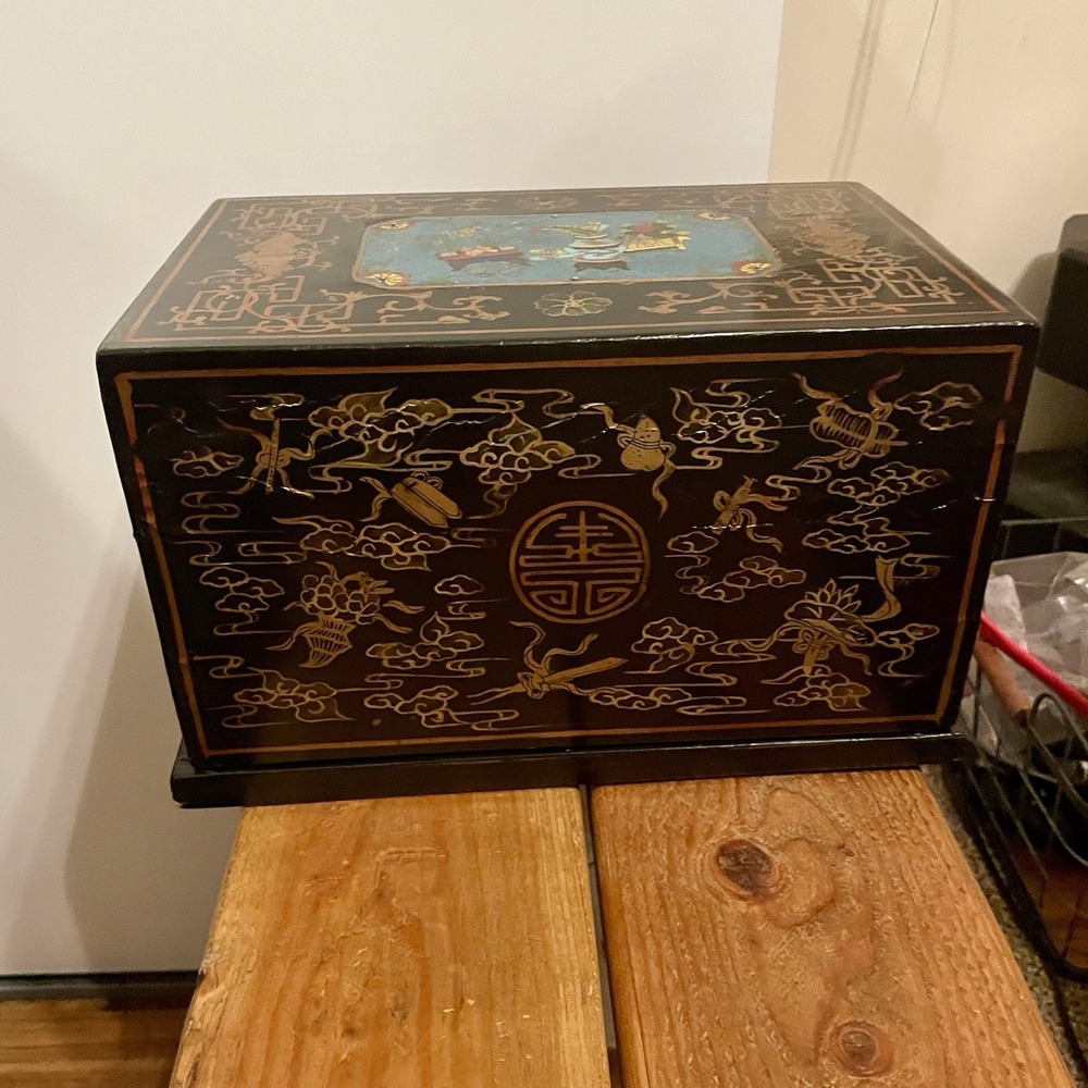Vintage Chinese Wood Gilt Painted Lacquered  Box W/Cloisonné Medallion